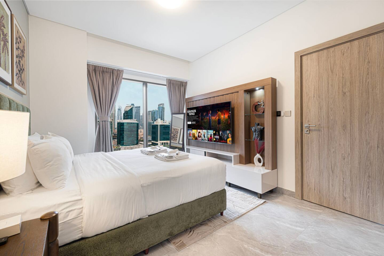 High Floor Burj & Canal View | 5 Mins to Dubai Mall thumbnail 28