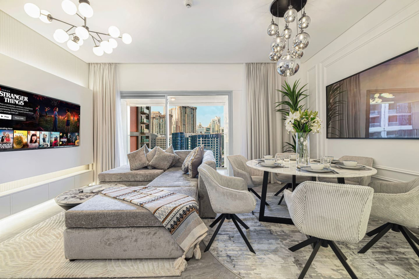 High Floor Burj View Peninsula photo