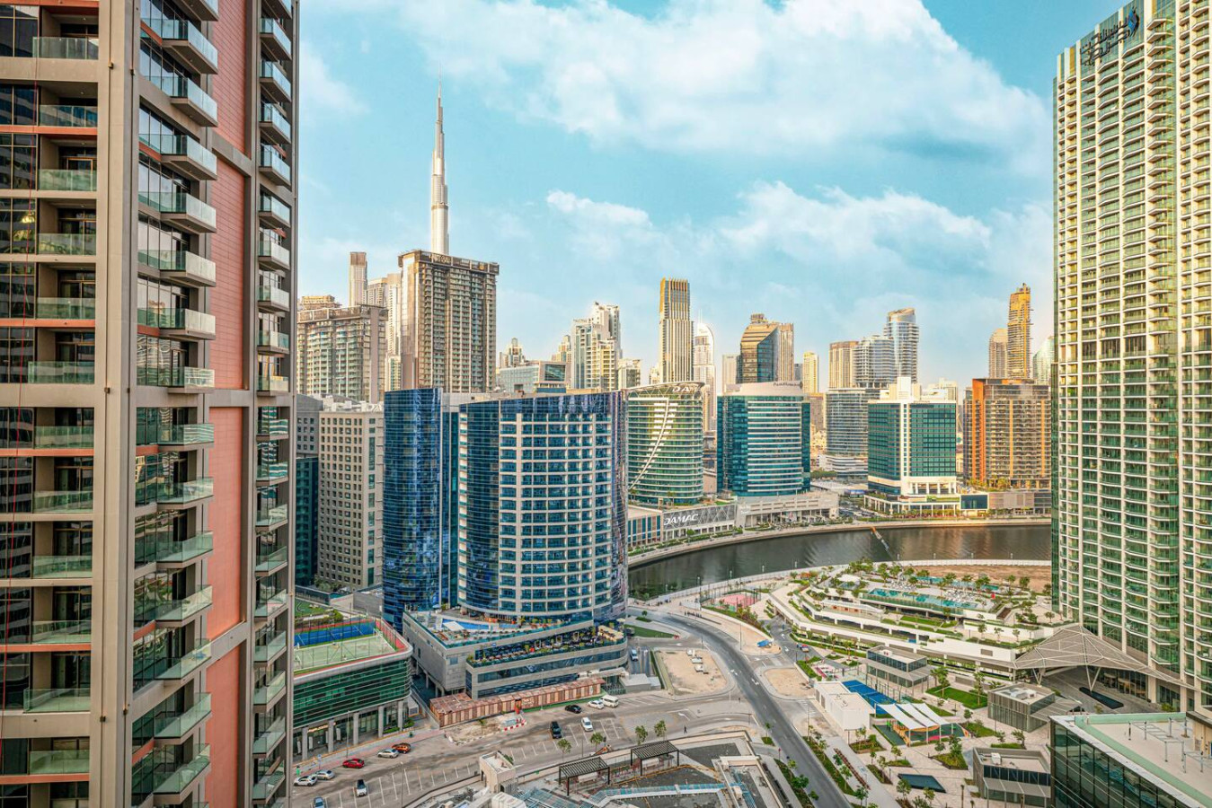 High Floor Burj View | Peninsula One Community thumbnail 40