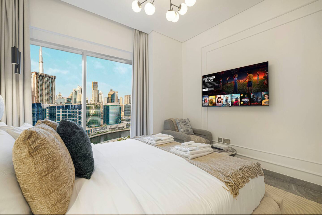 High Floor Burj View | Peninsula One Community thumbnail 28