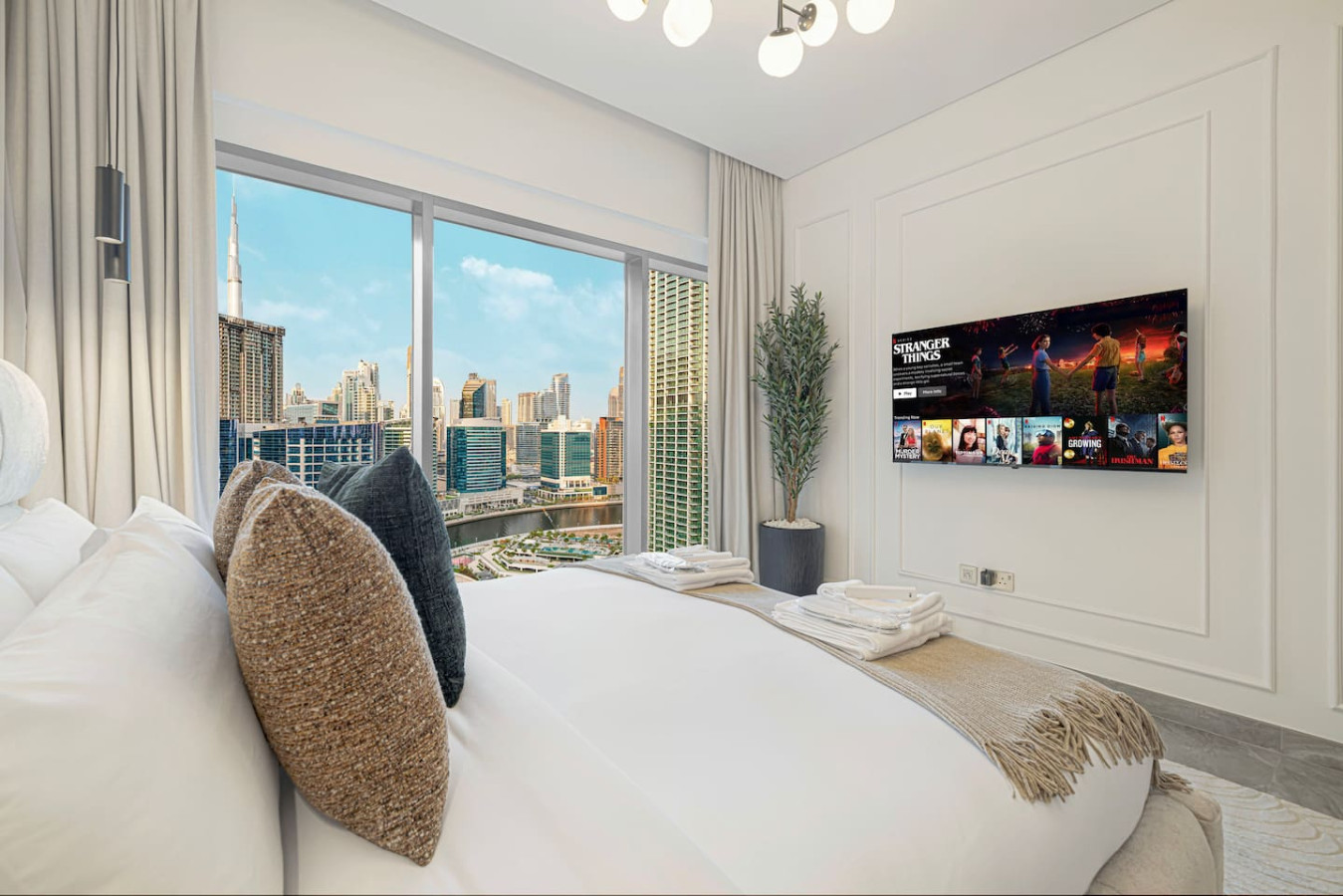 High Floor Burj View | Peninsula One Community thumbnail 36