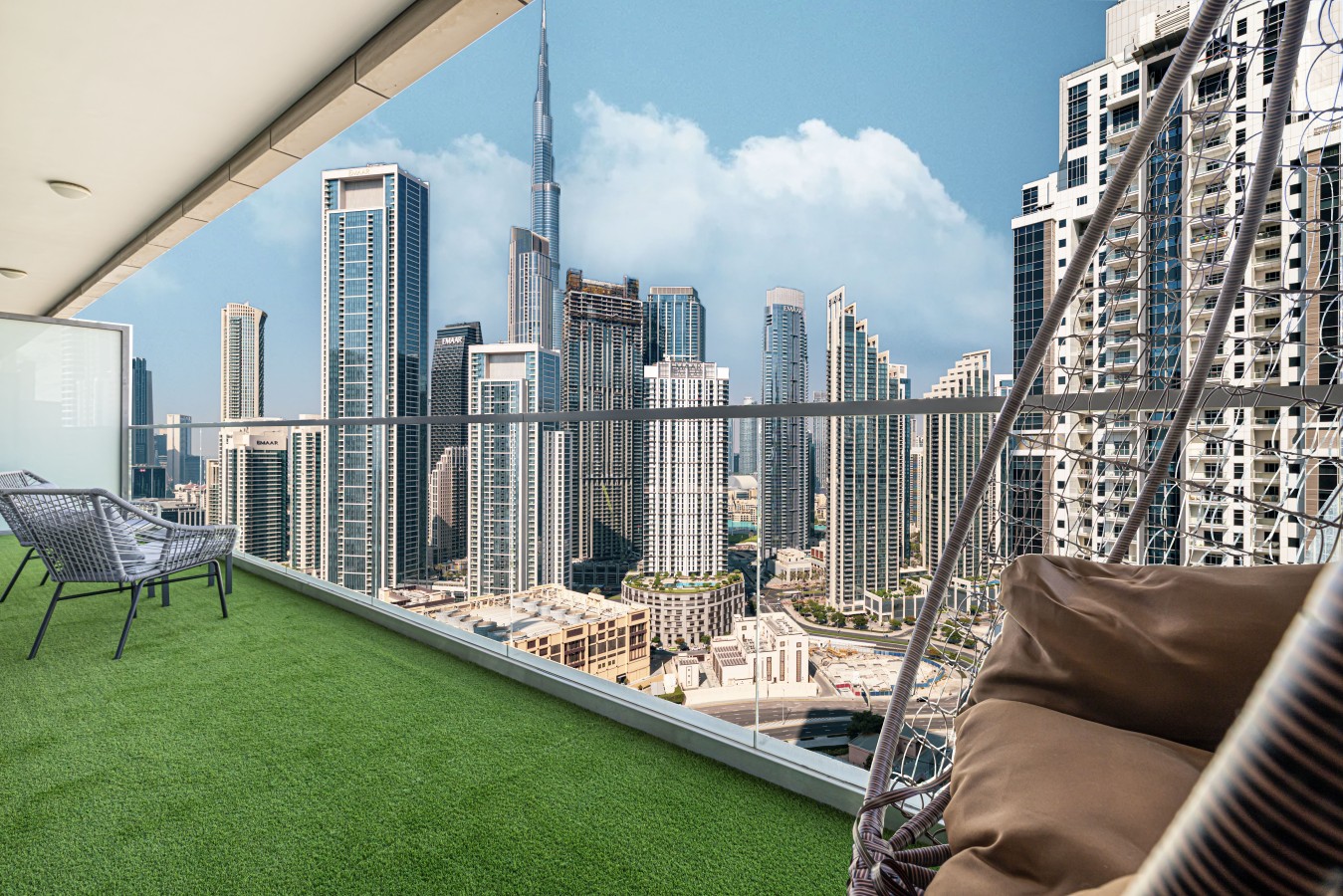 High Infinity Pool | Burj Khalifa View | Spa & Gym photo