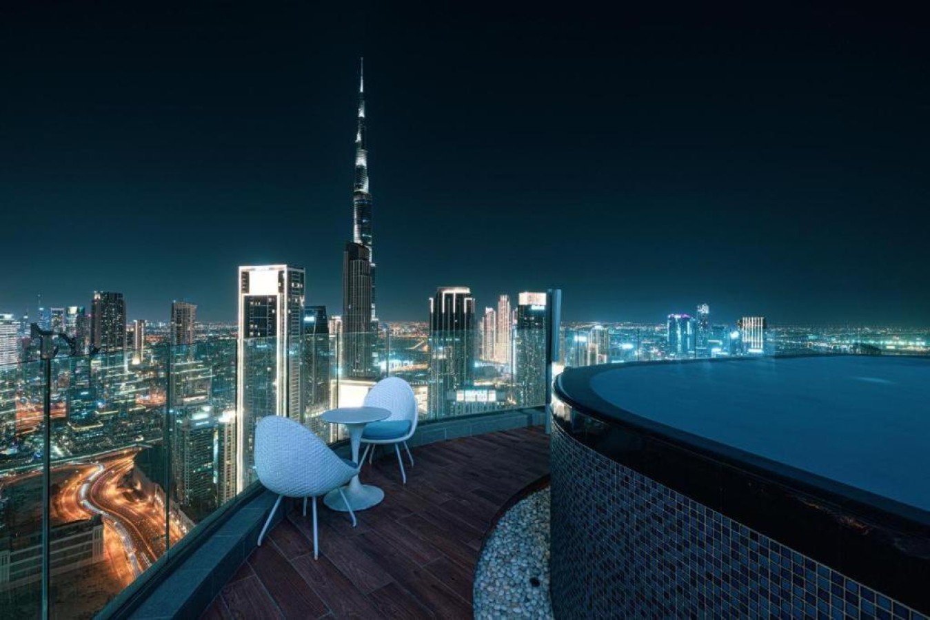High Infinity Pool | Burj Khalifa View | Spa & Gym photo