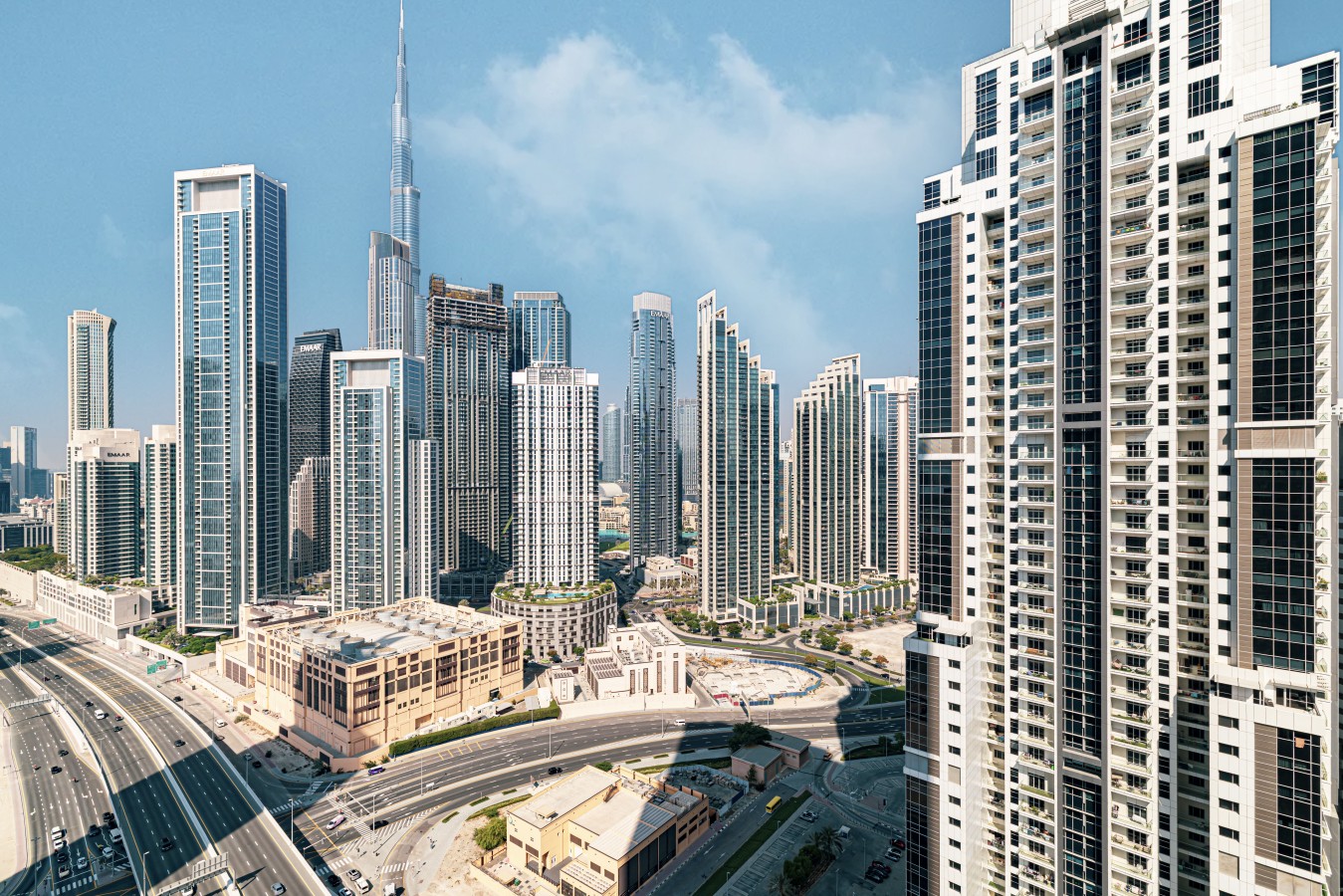 High Infinity Pool | Burj Khalifa View | Spa & Gym photo