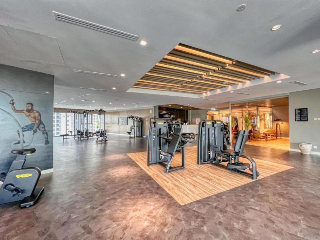High Infinity Pool | Burj Khalifa View | Spa & Gym photo