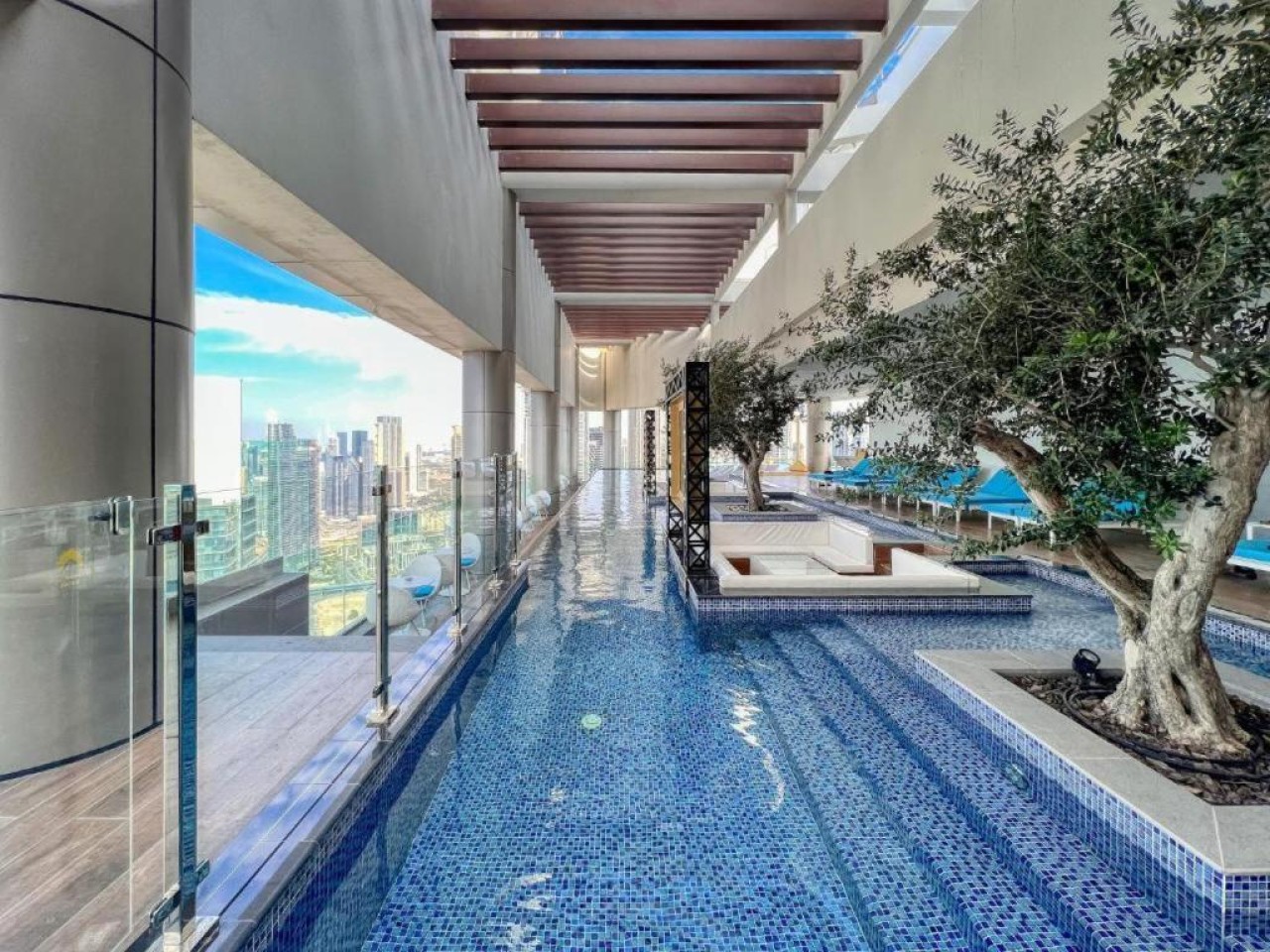 High Infinity Pool | Burj Khalifa View | Spa & Gym photo