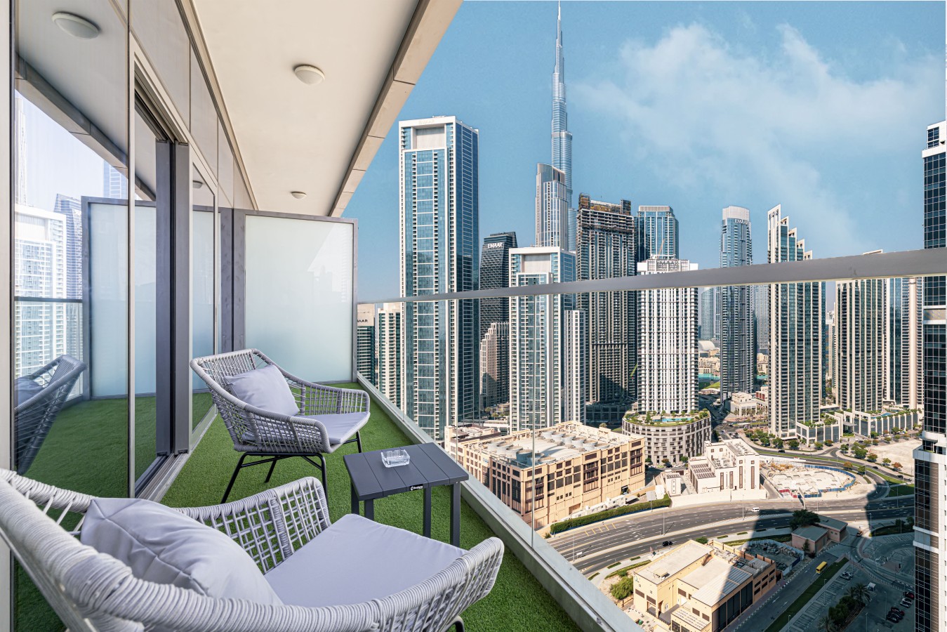 High Infinity Pool | Burj Khalifa View | Spa & Gym photo