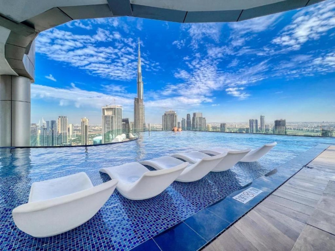 High Infinity Pool | Burj Khalifa View | Spa & Gym photo