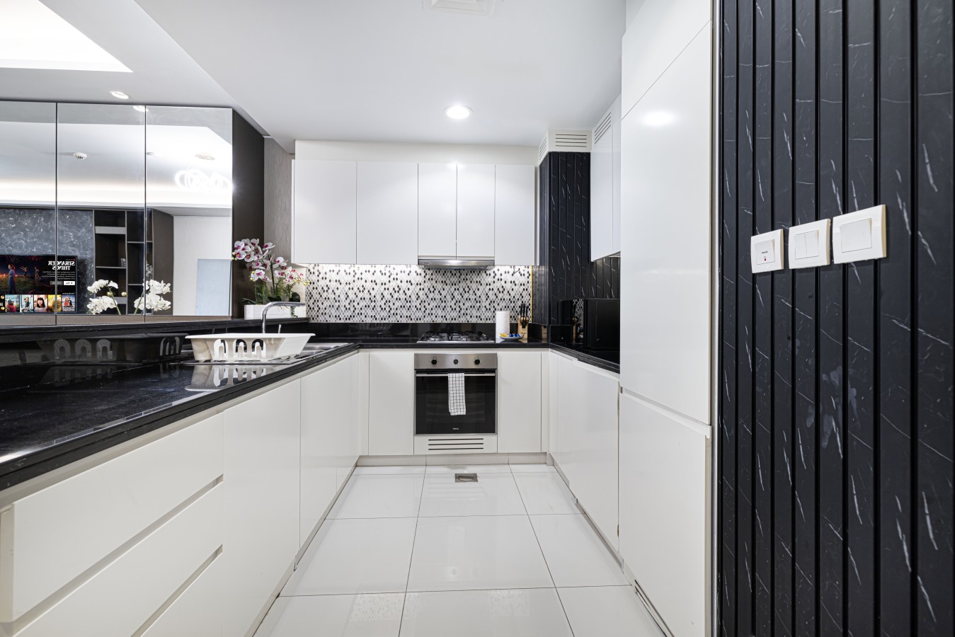 Luxury 2BR | Burj Khalifa View | By Deffor Escapes photo