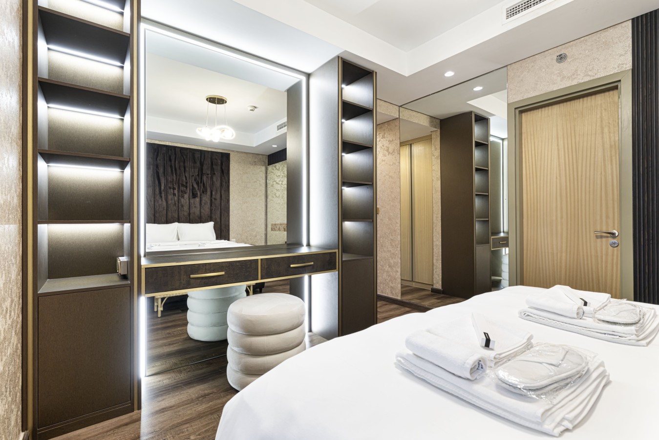 Luxury 2BR | Burj Khalifa View | By Deffor Escapes photo