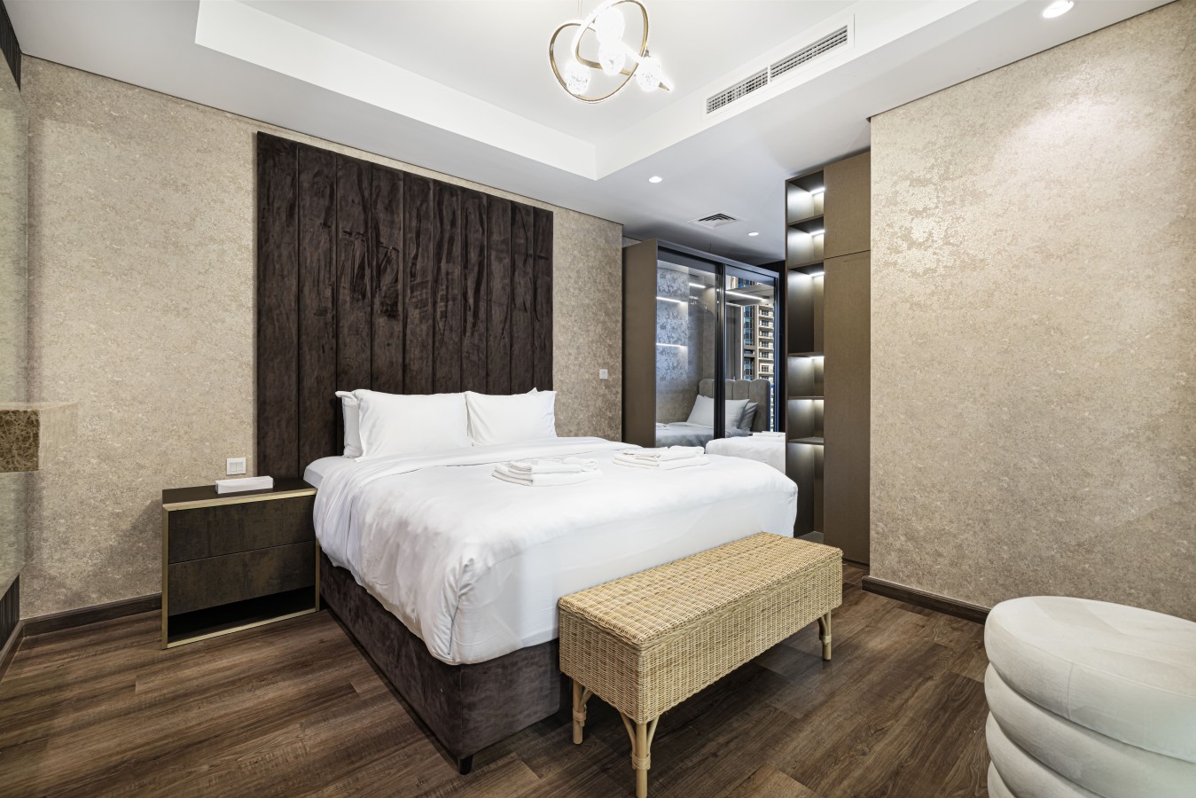 Luxury 2BR | Burj Khalifa View | By Deffor Escapes photo