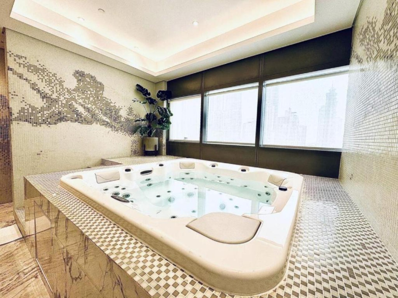 Luxury 2BR | Burj Khalifa View | By Deffor Escapes photo