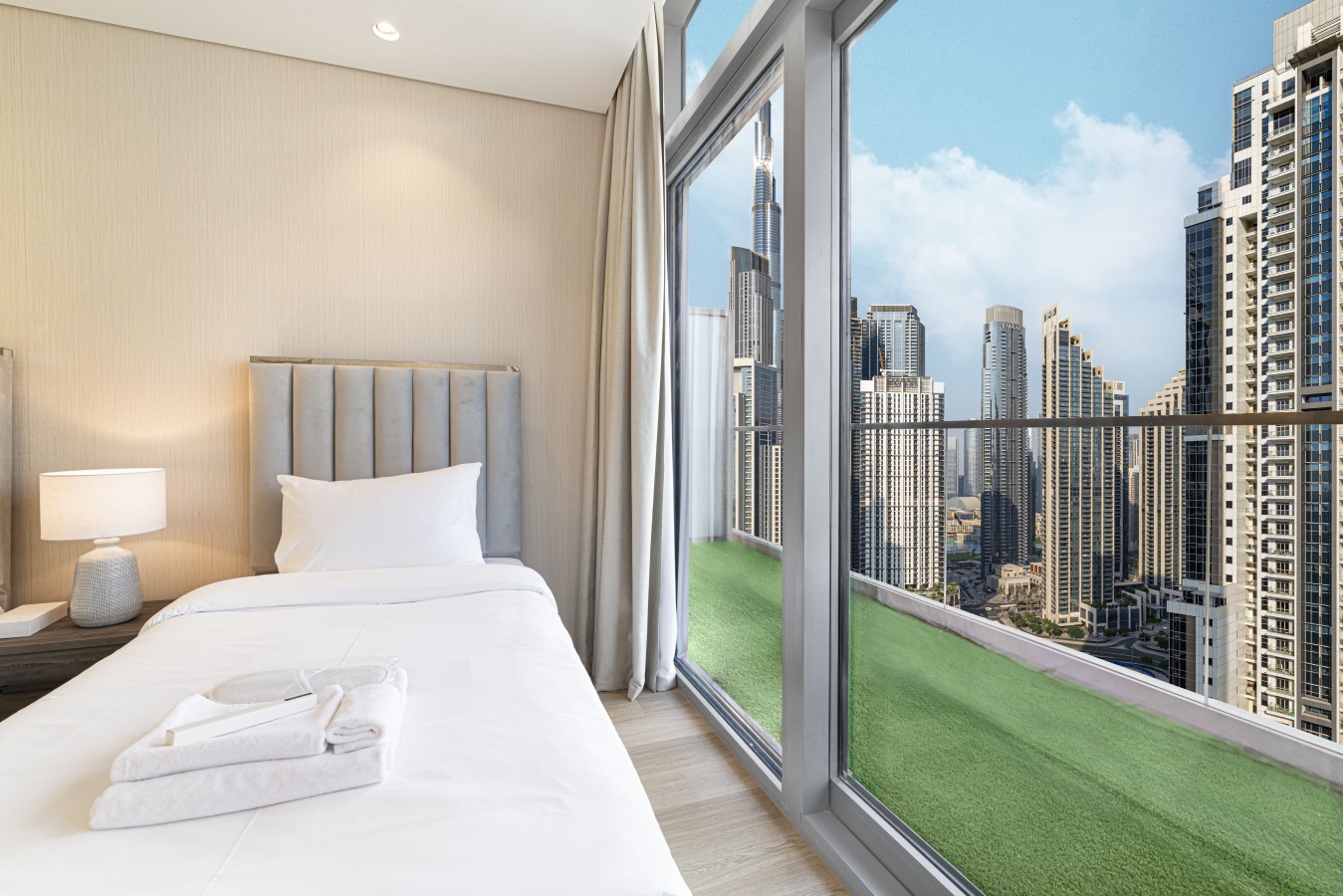 Luxury 2BR | Burj Khalifa View | By Deffor Escapes photo