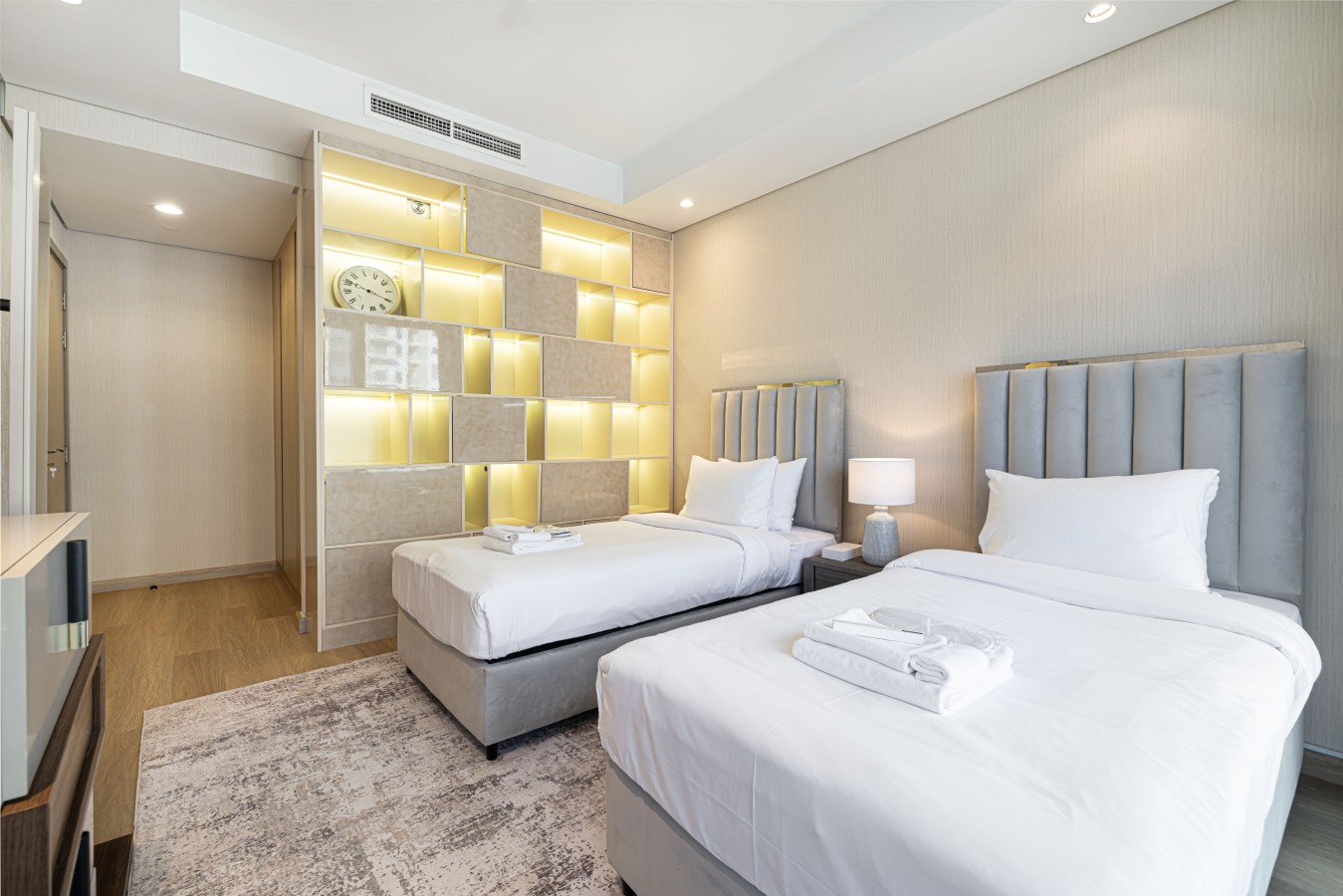 Luxury 2BR | Burj Khalifa View | By Deffor Escapes photo
