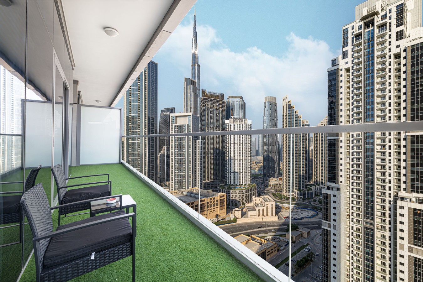 Luxury 2BR | Burj Khalifa View | By Deffor Escapes photo