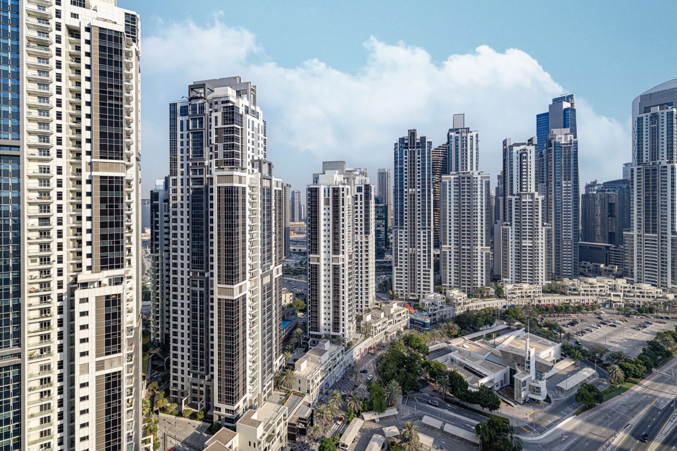 Luxury 2BR | Burj Khalifa View | By Deffor Escapes photo