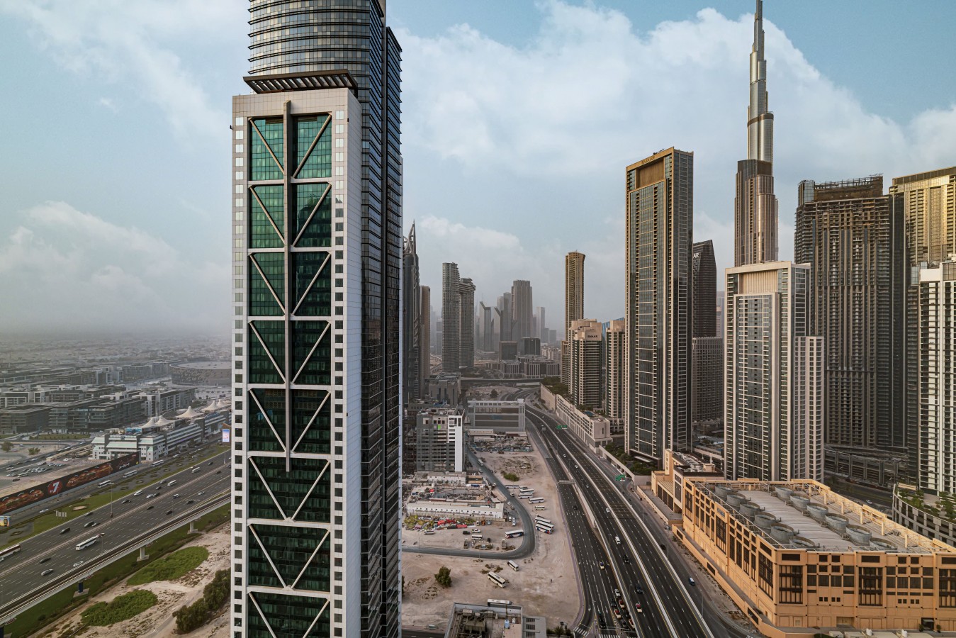 Deluxe 2BR | Burj Khalifa View | By Deffor Escapes photo