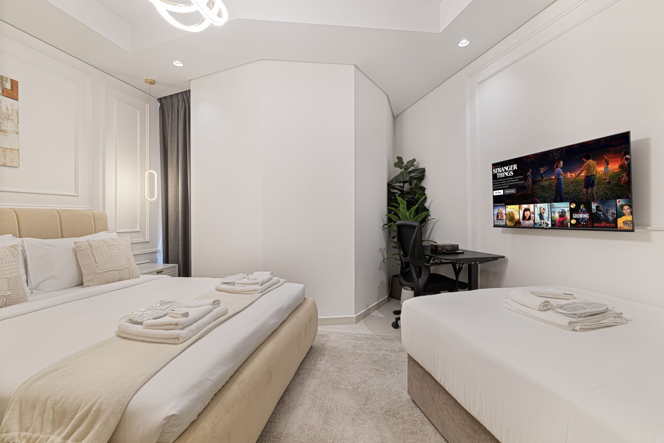 Deluxe 2BR | Burj Khalifa View | By Deffor Escapes photo