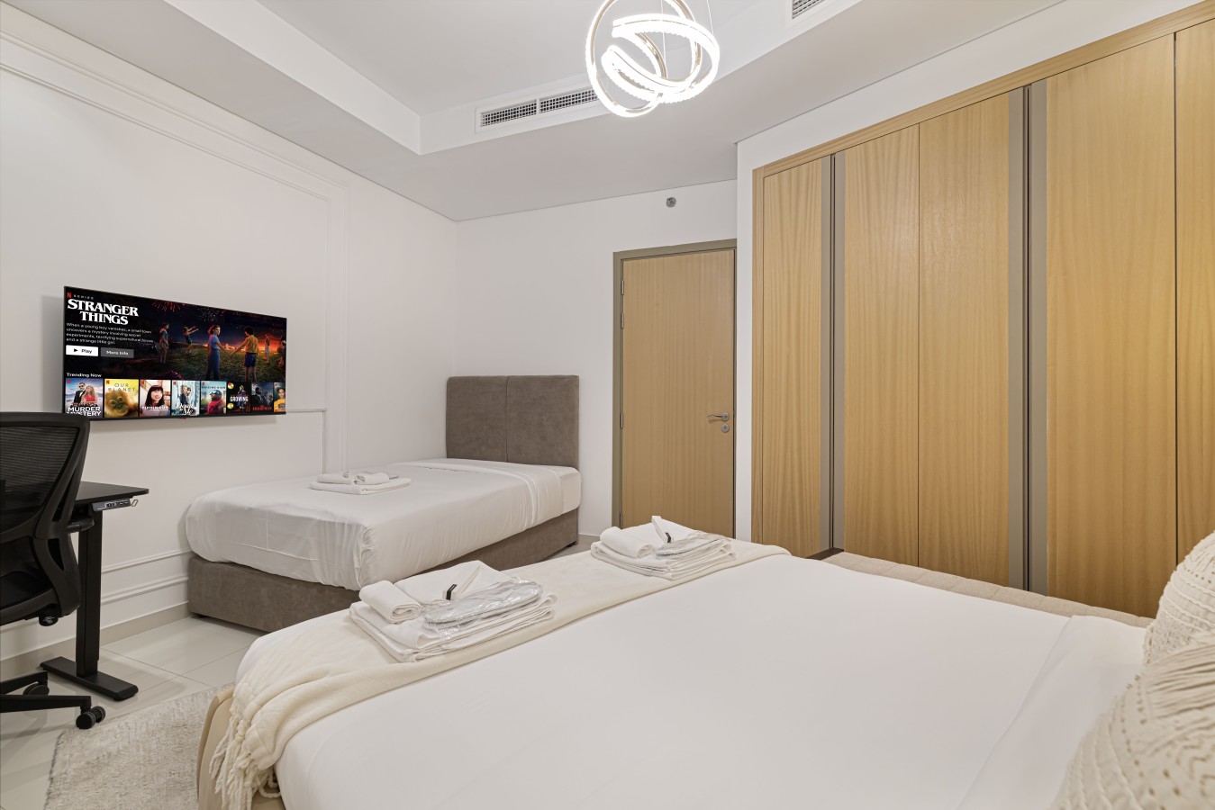 Deluxe 2BR | Burj Khalifa View | By Deffor Escapes photo