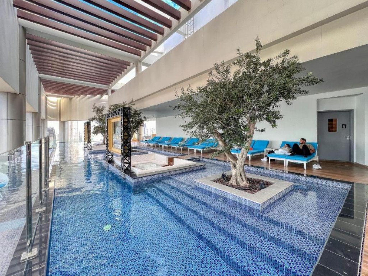 Deluxe 2BR | Burj Khalifa View | By Deffor Escapes photo