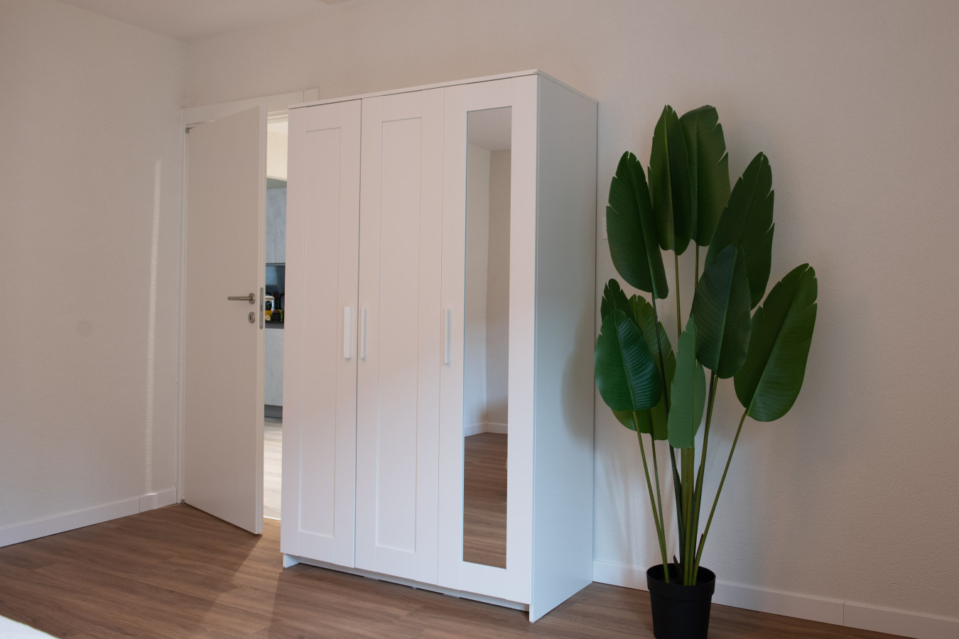 The line Apartment in Zurich Oerlikon photo