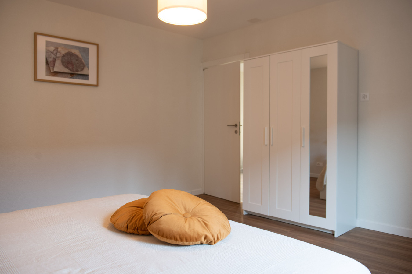 Pure living Apartment in Zürich Oerlikon photo