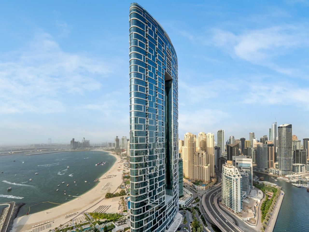Balcony / Gym / Spa /With maids Room