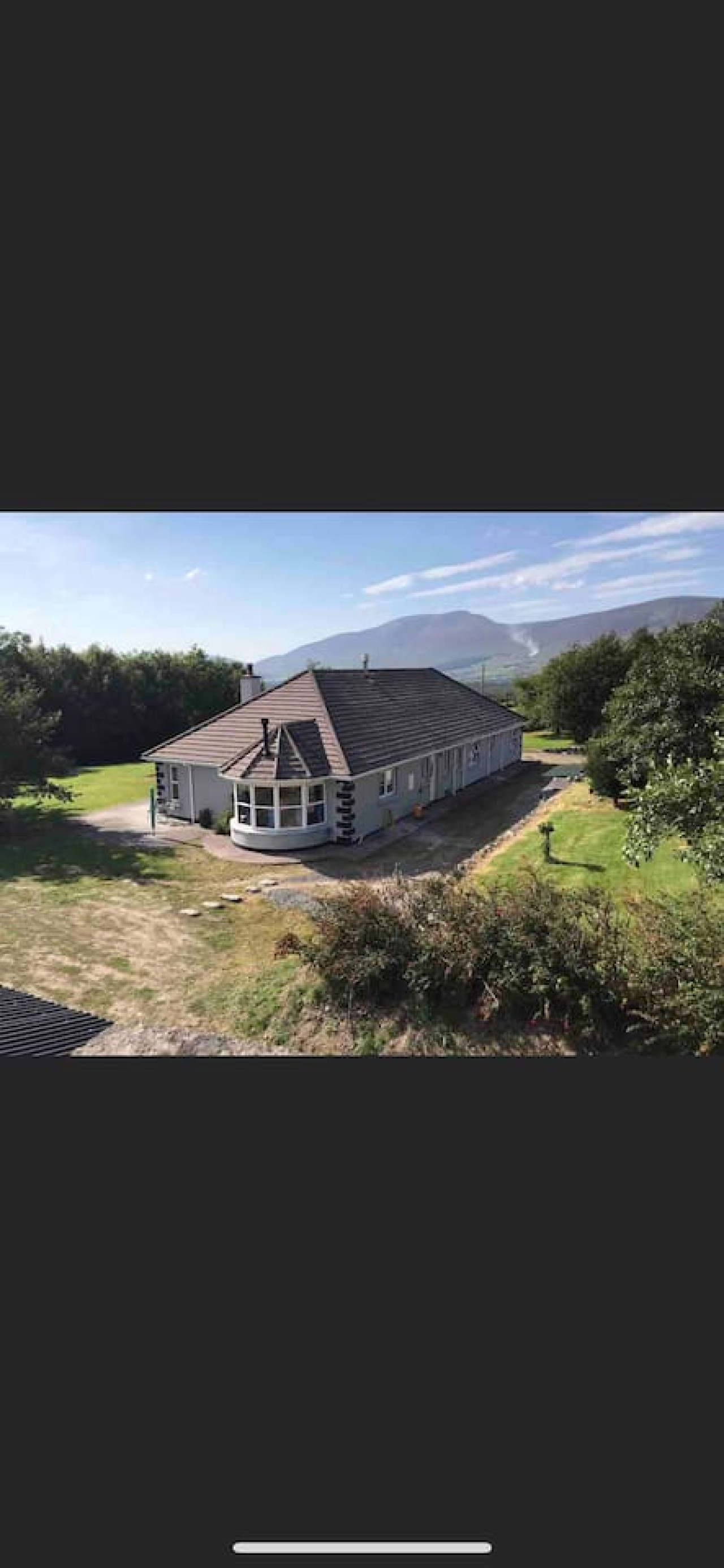 The Marshes - Large home, short drive to beach
