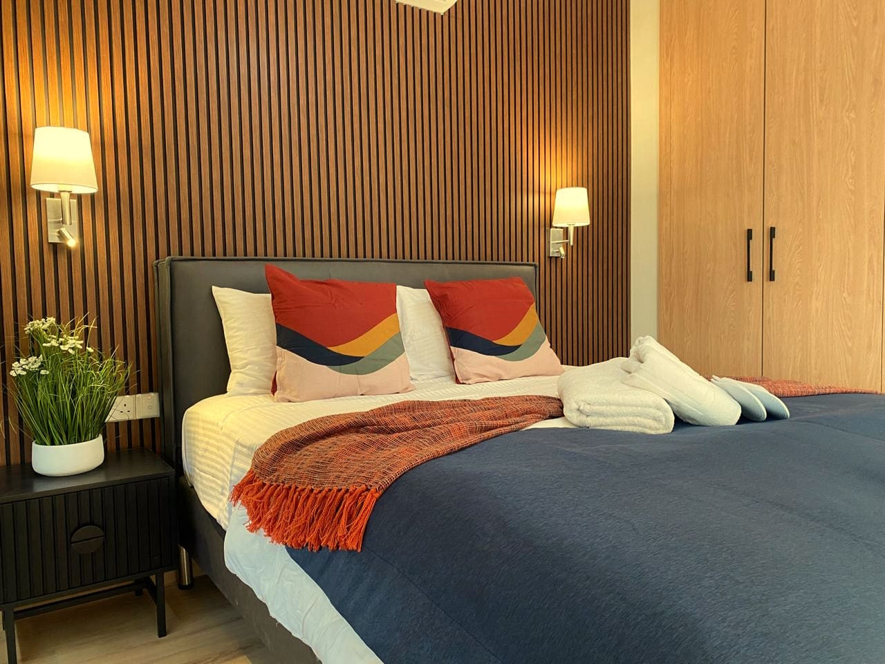 Beach Seconds Away | Quality Sleep | Full Kitchen