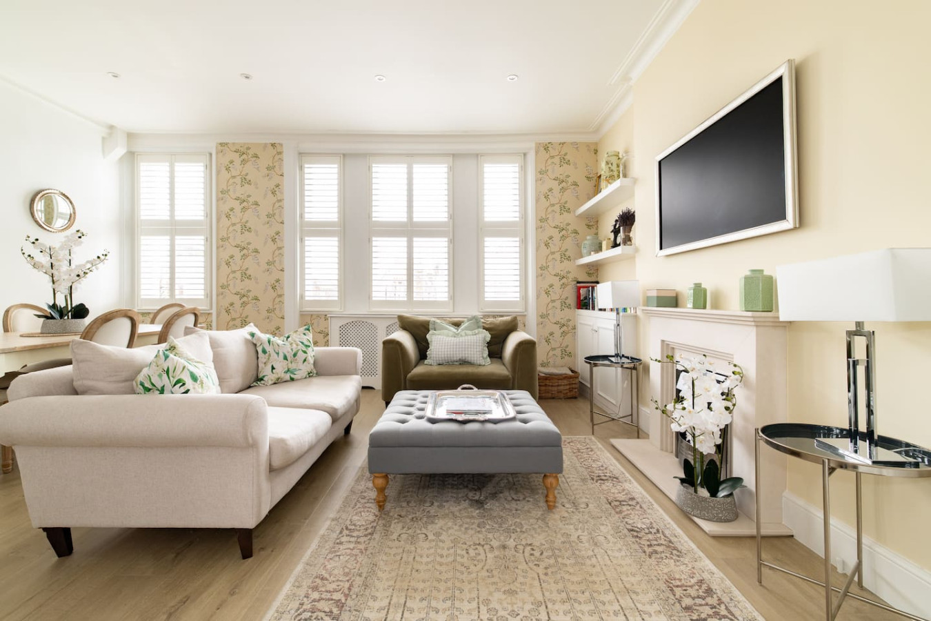 The Montagu – 2 Bedroom with Terrace in Kensington