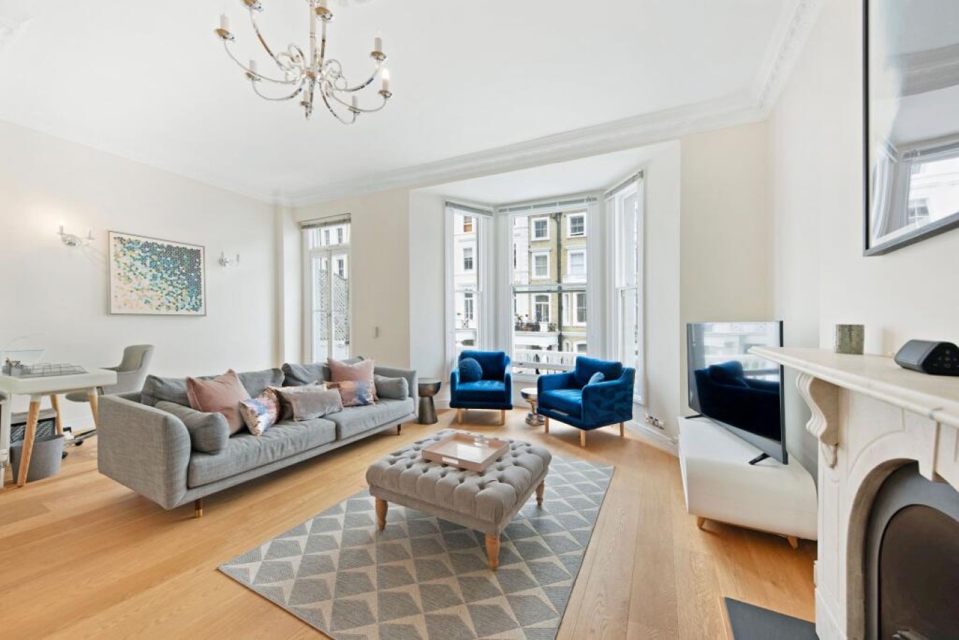 Luxury Refurbished 3BR with patio, Kensington