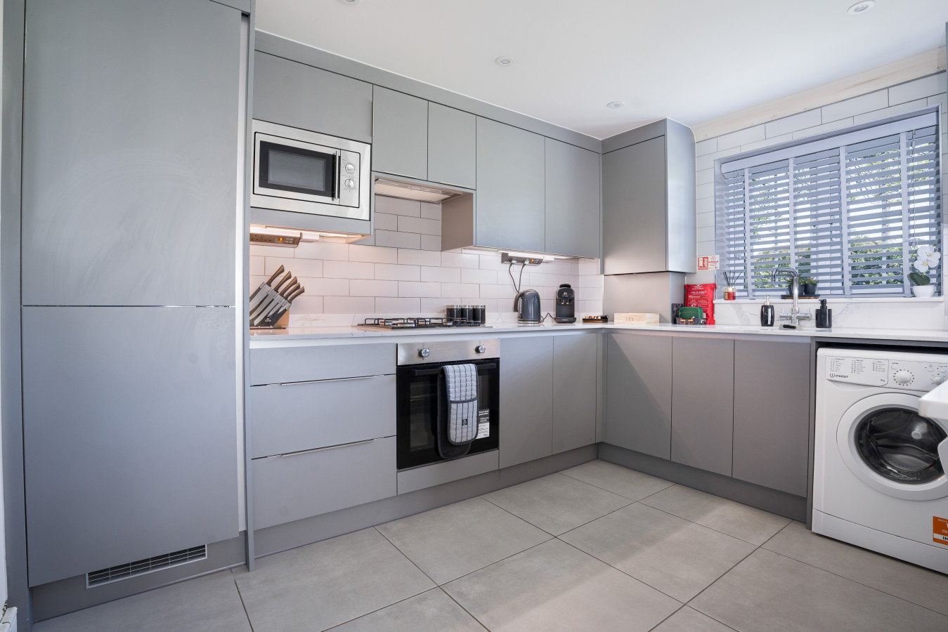Dickens Place | 2-Bed Apartment | Colnbrook, Heathrow in 7 Dickens Place - Property image 4 - VivreStays