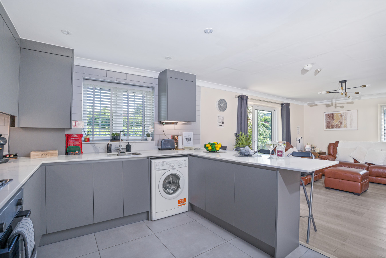 Dickens Place | 2-Bed Apartment | Colnbrook, Heathrow in 7 Dickens Place - Property image 10 - VivreStays