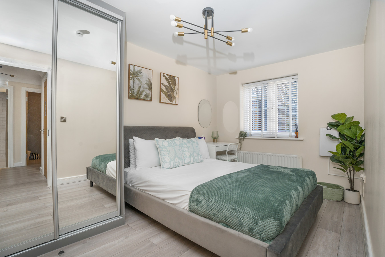 Dickens Place | 2-Bed Apartment | Colnbrook, Heathrow in 7 Dickens Place - Property image 2 - VivreStays