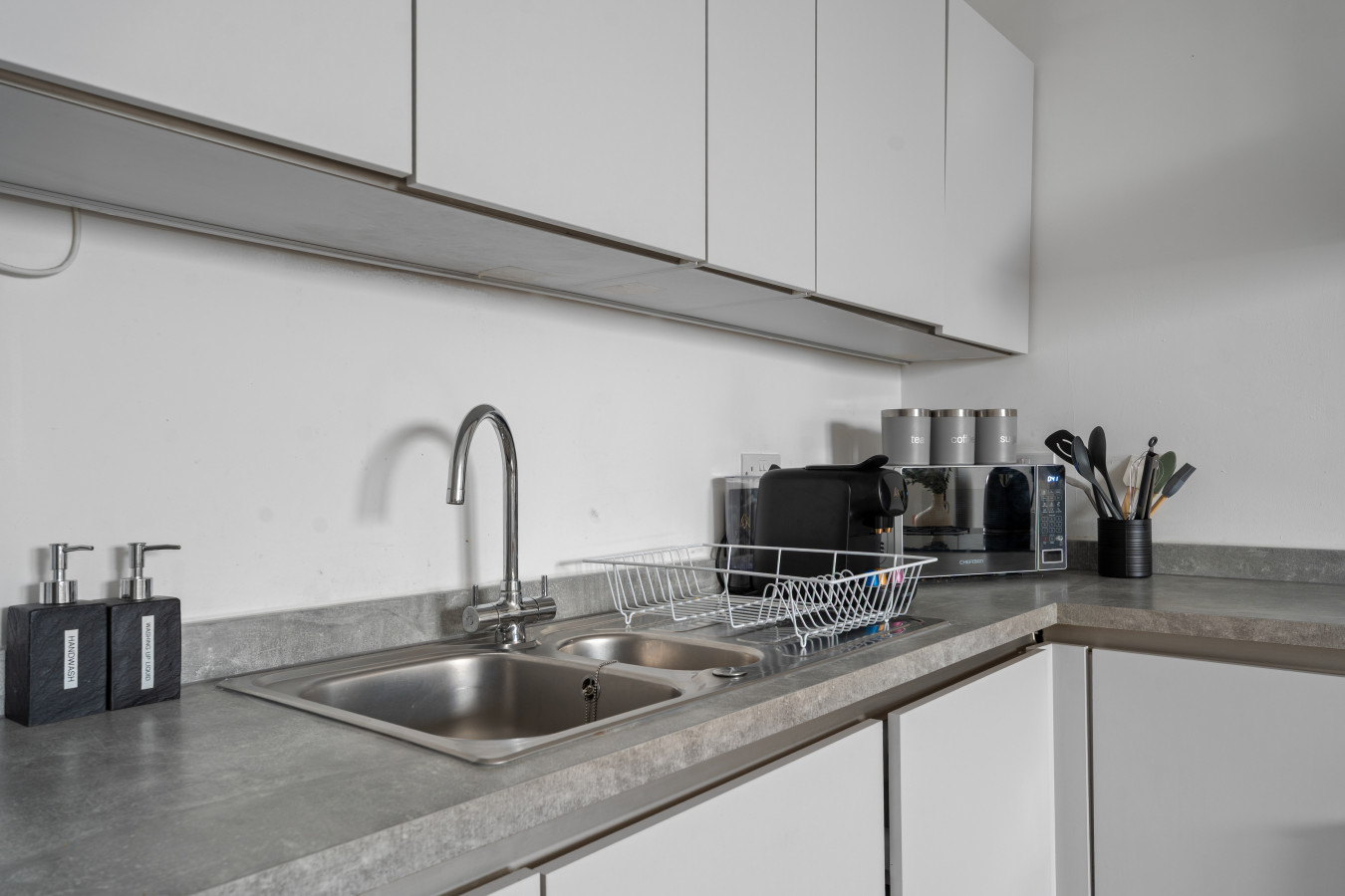 Allington | 2-Bed Apartment | Ashford, Heathrow in 4 Allington House - Property image 12 - VivreStays