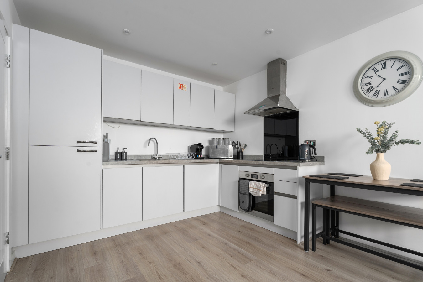 Allington | 2-Bed Apartment | Ashford, Heathrow in 4 Allington House - Property image 3 - VivreStays
