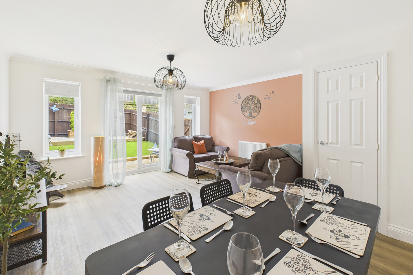 Spacious Home in the Heart of Cheltenham in Clearwell Gardens, Cheltenham - Property image 18 - VivreStays