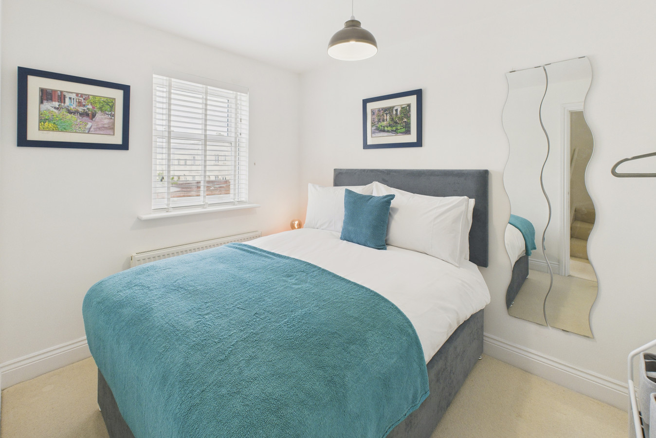 Spacious Home in the Heart of Cheltenham in Clearwell Gardens, Cheltenham - Property image 2 - VivreStays