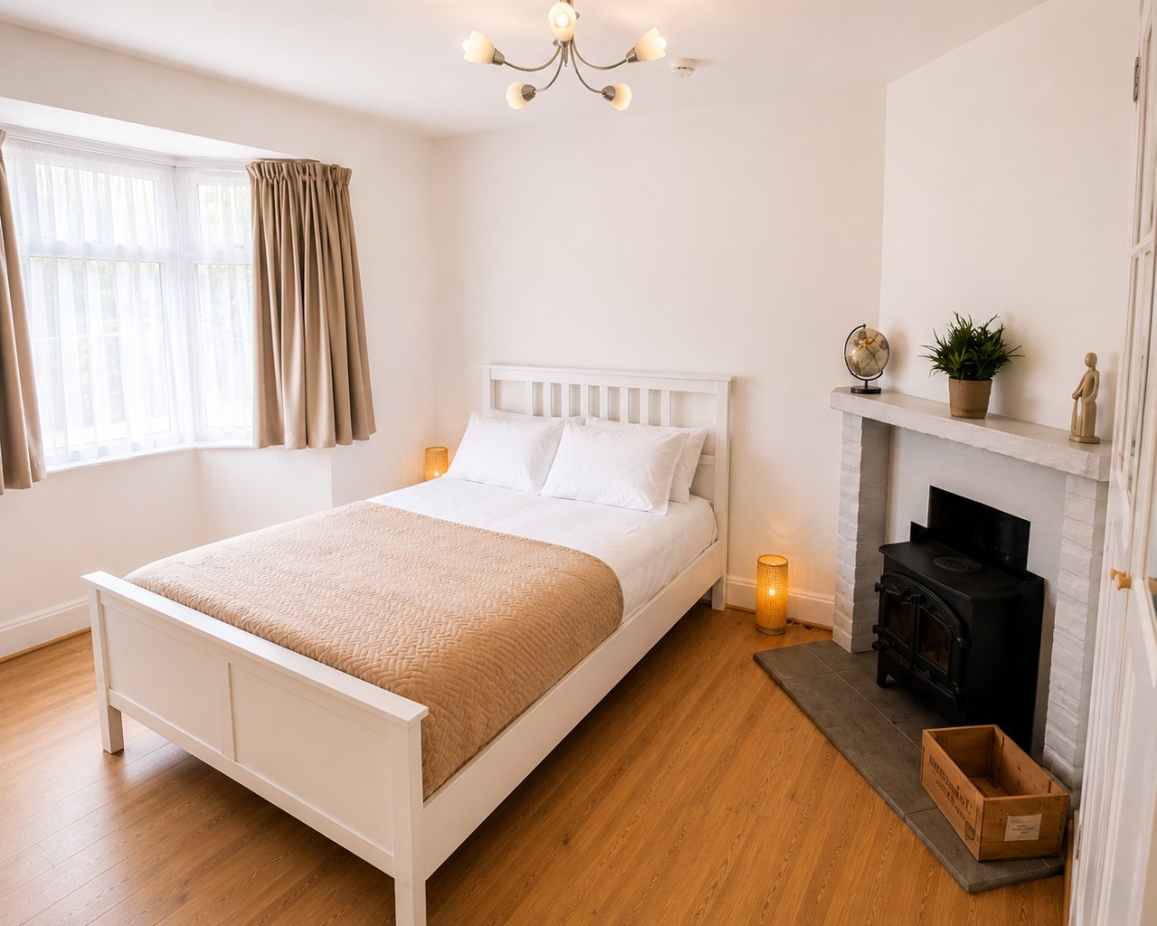 Medani | 3-Bed Home | Wraysbury, Heathrow in Medani,74 Wraysbury Rd, UK - Property image 9 - VivreStays