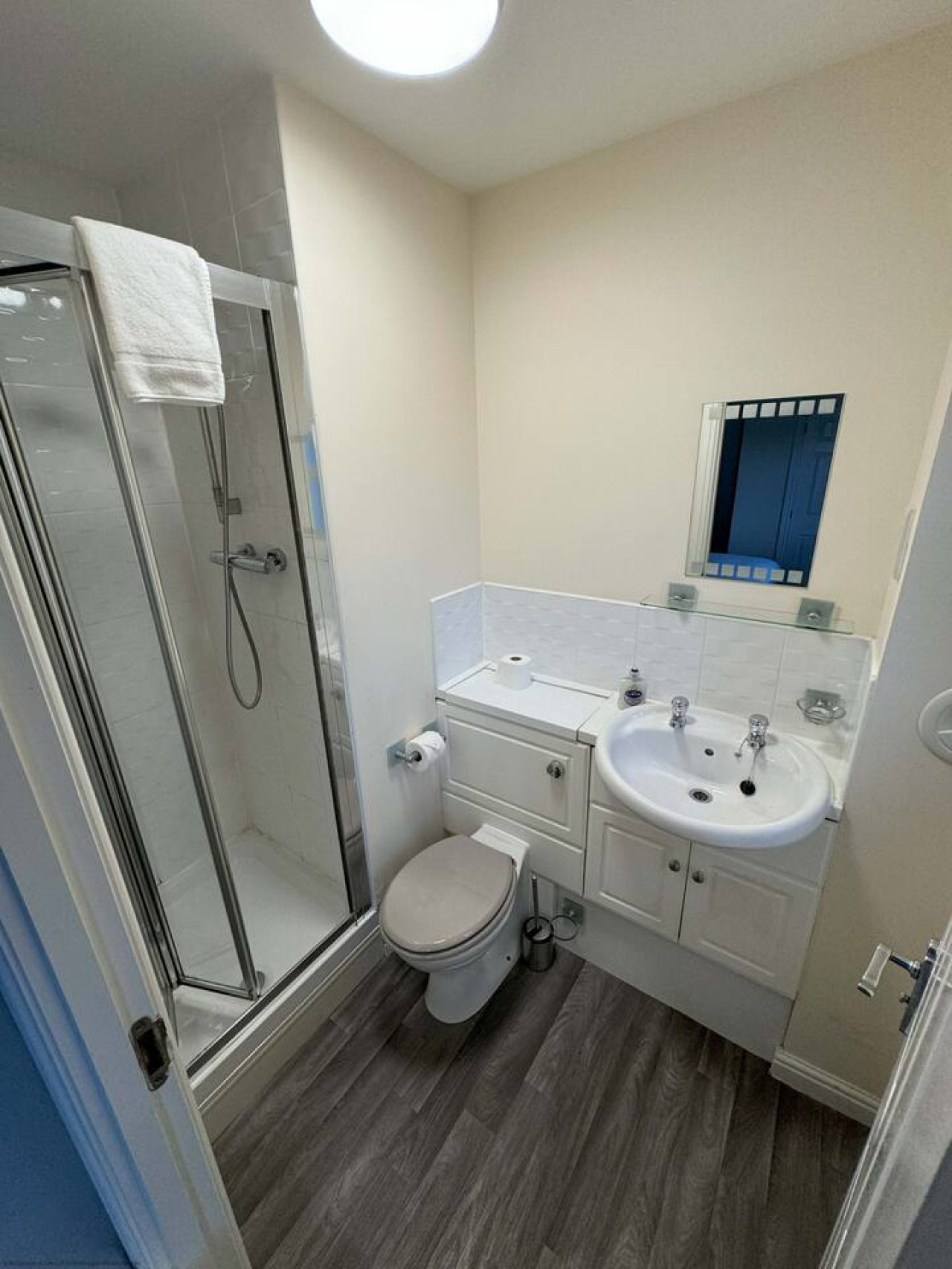 Kingfisher Apartment