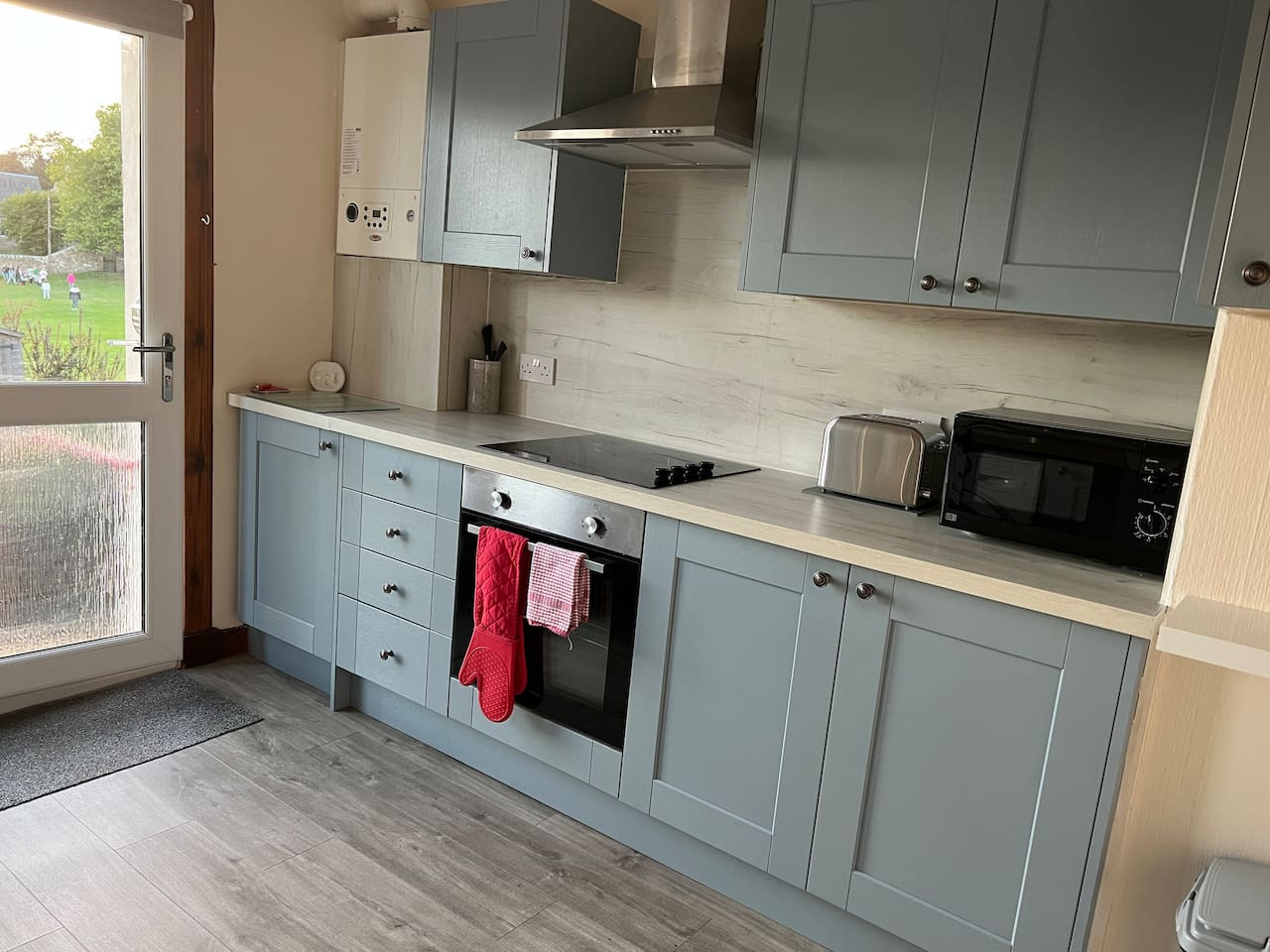 Lomond View Apartment – 2 bedrooms, wifi, parking