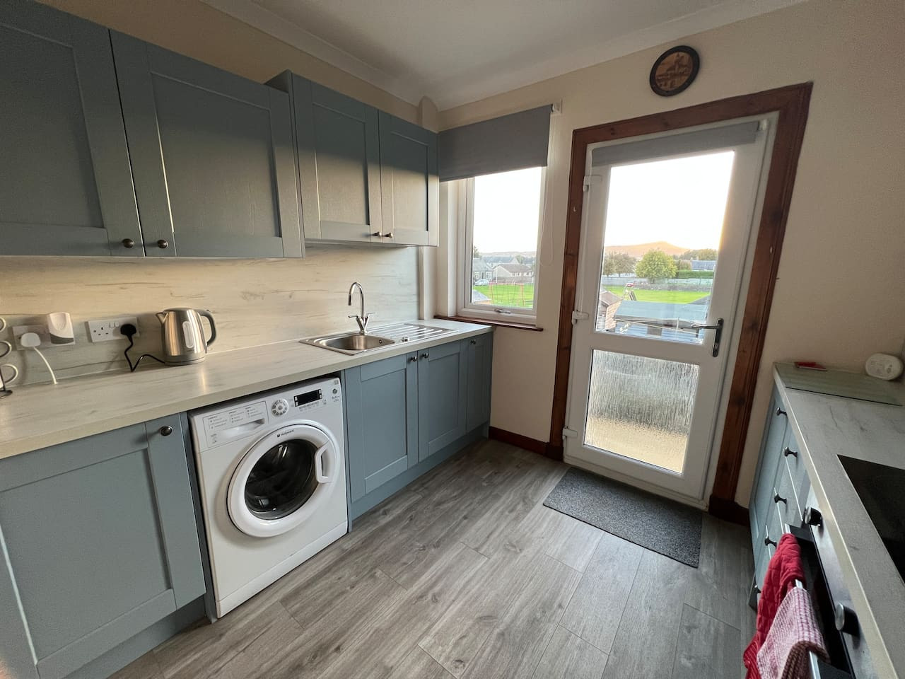 Lomond View Apartment – 2 bedrooms, wifi, parking