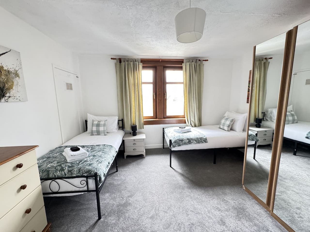 Sea Road Retreat – great for contractors