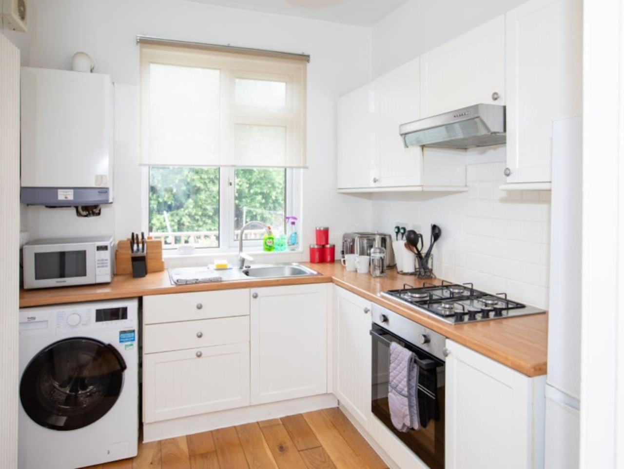 Glebe Street Apartment