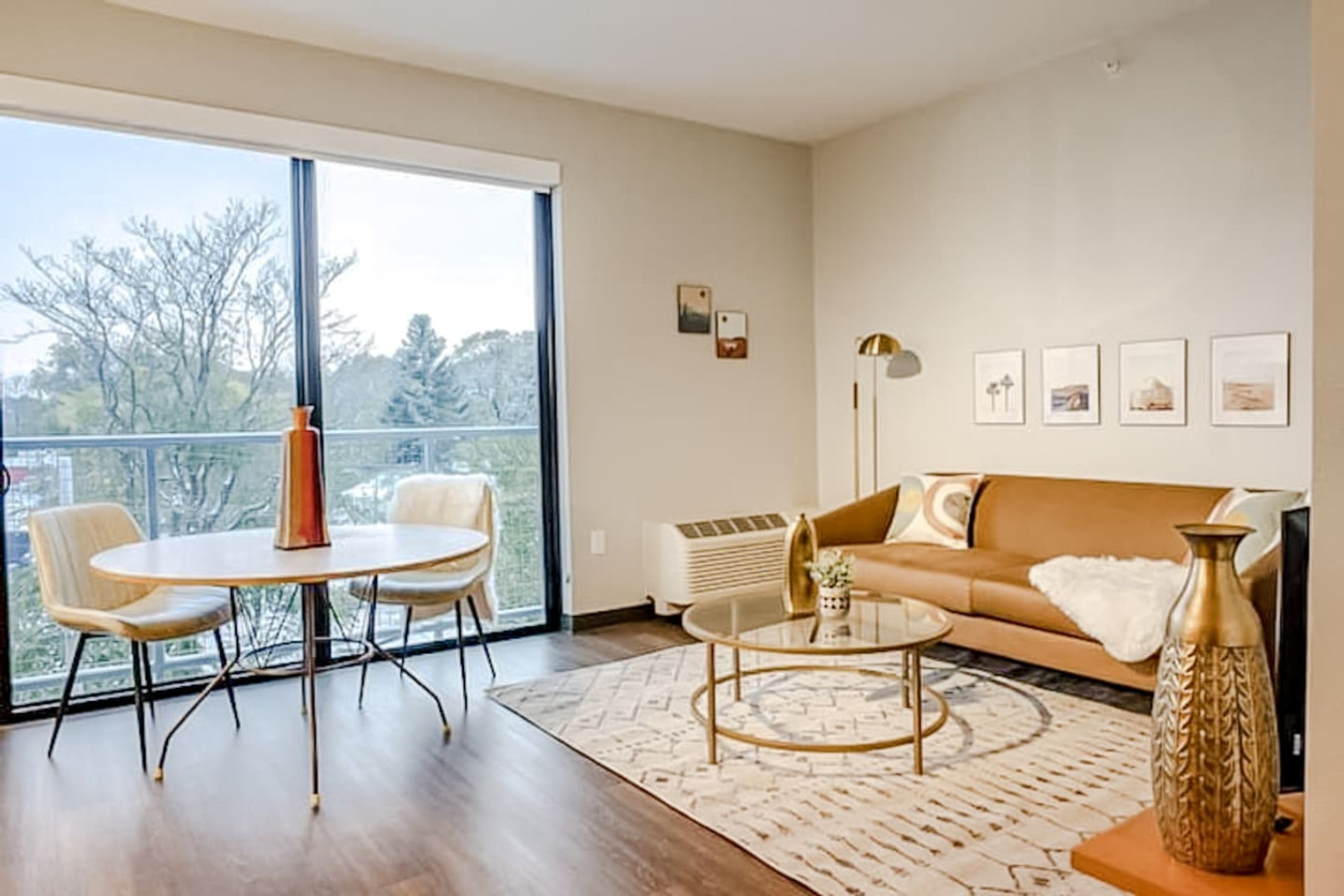 Sleepover | Private 1bd/1ba - Downtown Des Moines - Iowa