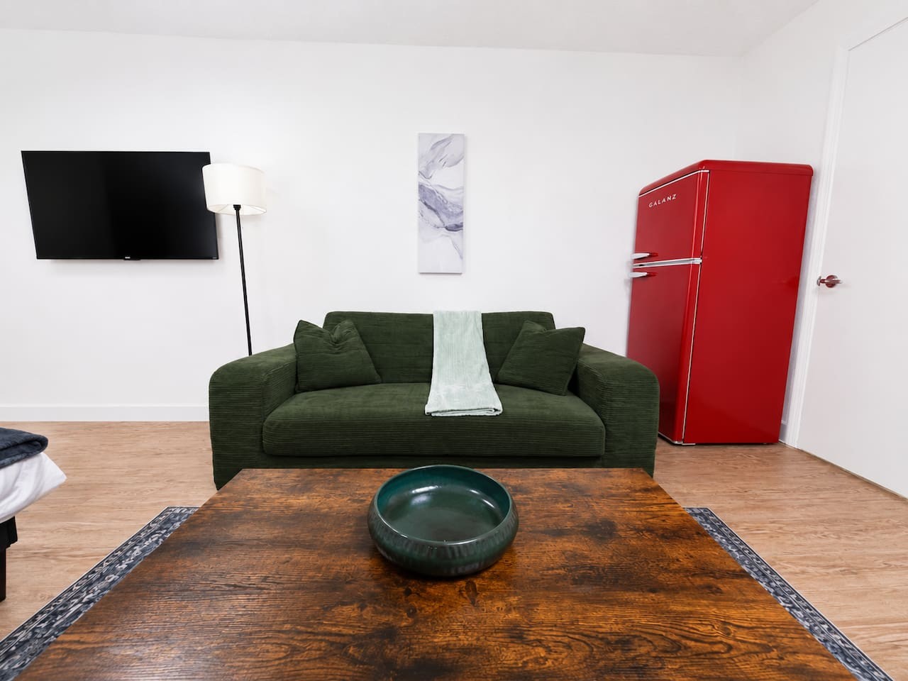 Sleepover | Sleek Studio + Gym - Austin Tx - Austin, TX