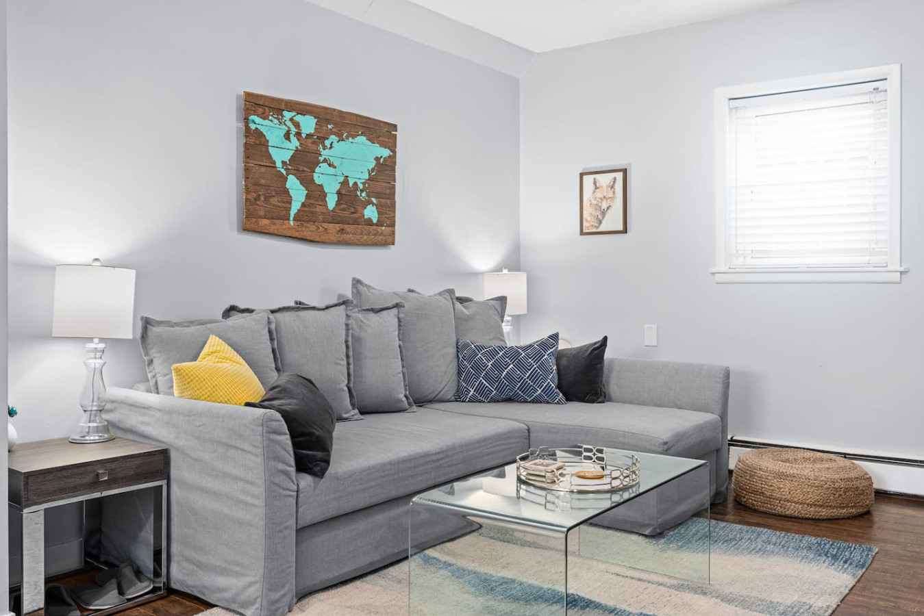 Ramsay Manor Spacious 1 Br Queen Bed Inner City Stay - Kanada