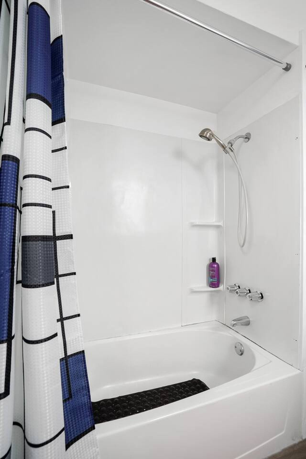 Budget Private Room Near Genentech2 – Monthly Stay photo 11