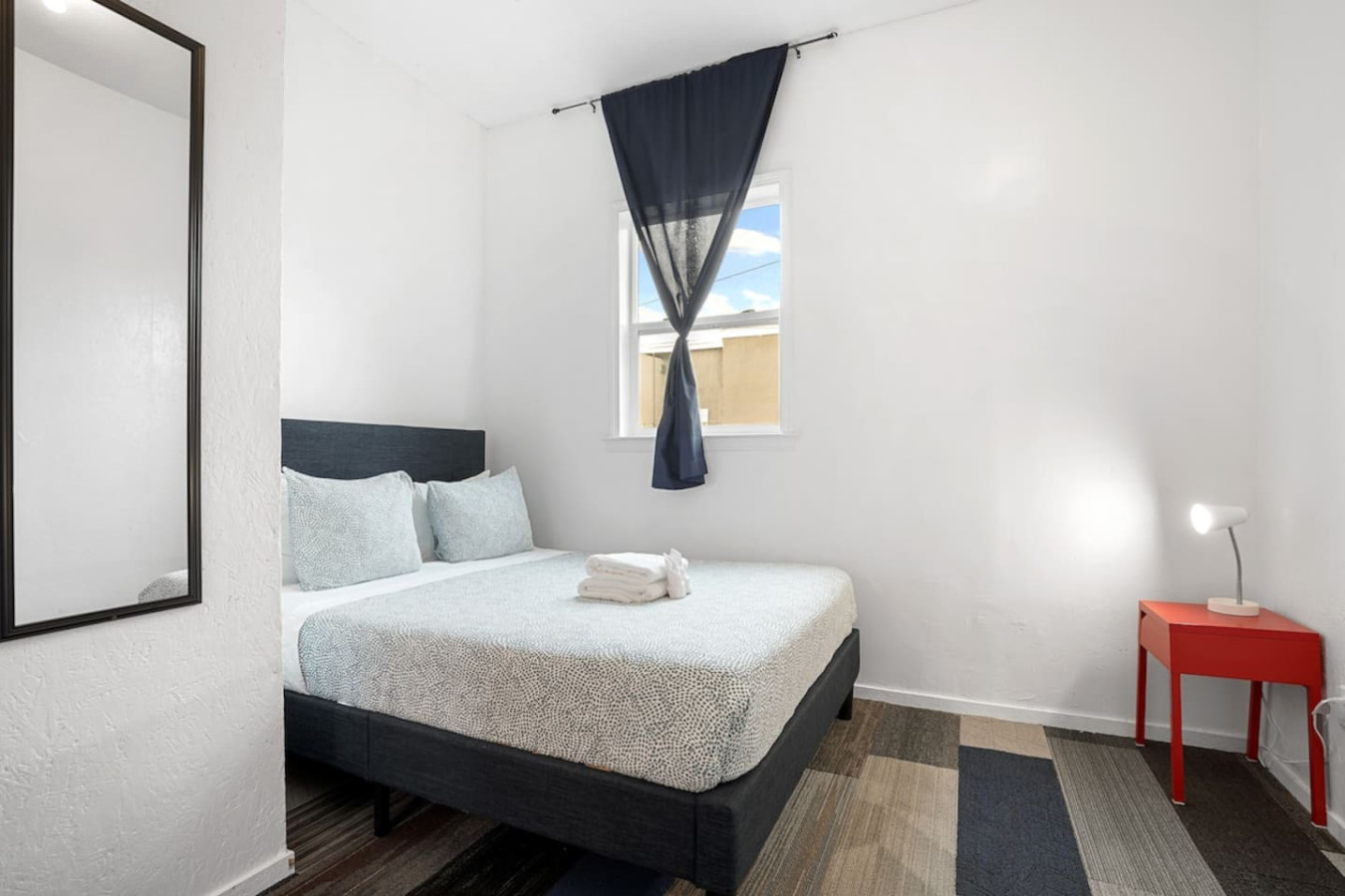 Budget Private Room Near Genentech2 – Monthly Stay photo 6