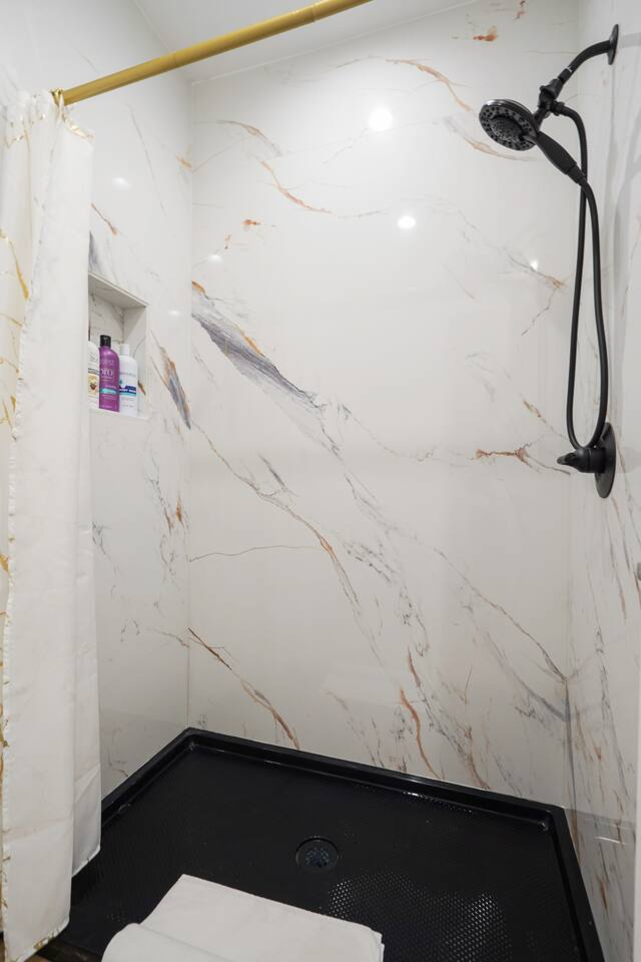 Private Room Shared Bath Near Genentech Kaiser photo 14